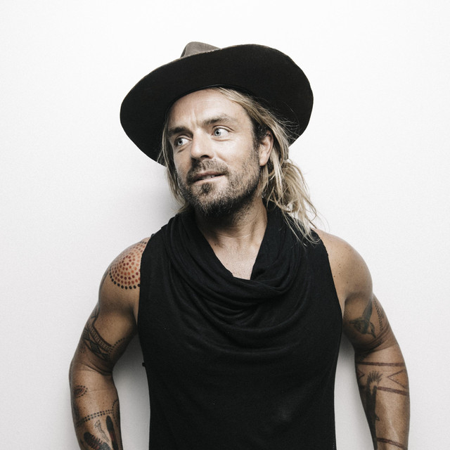 Cover image for timeline Xavier Rudd